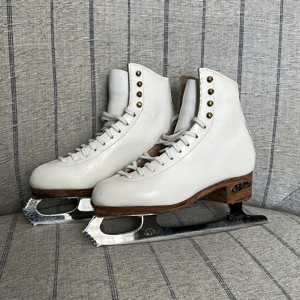 SP Teri Super Teri Competitive Ice Skates | Girls size 4 AA